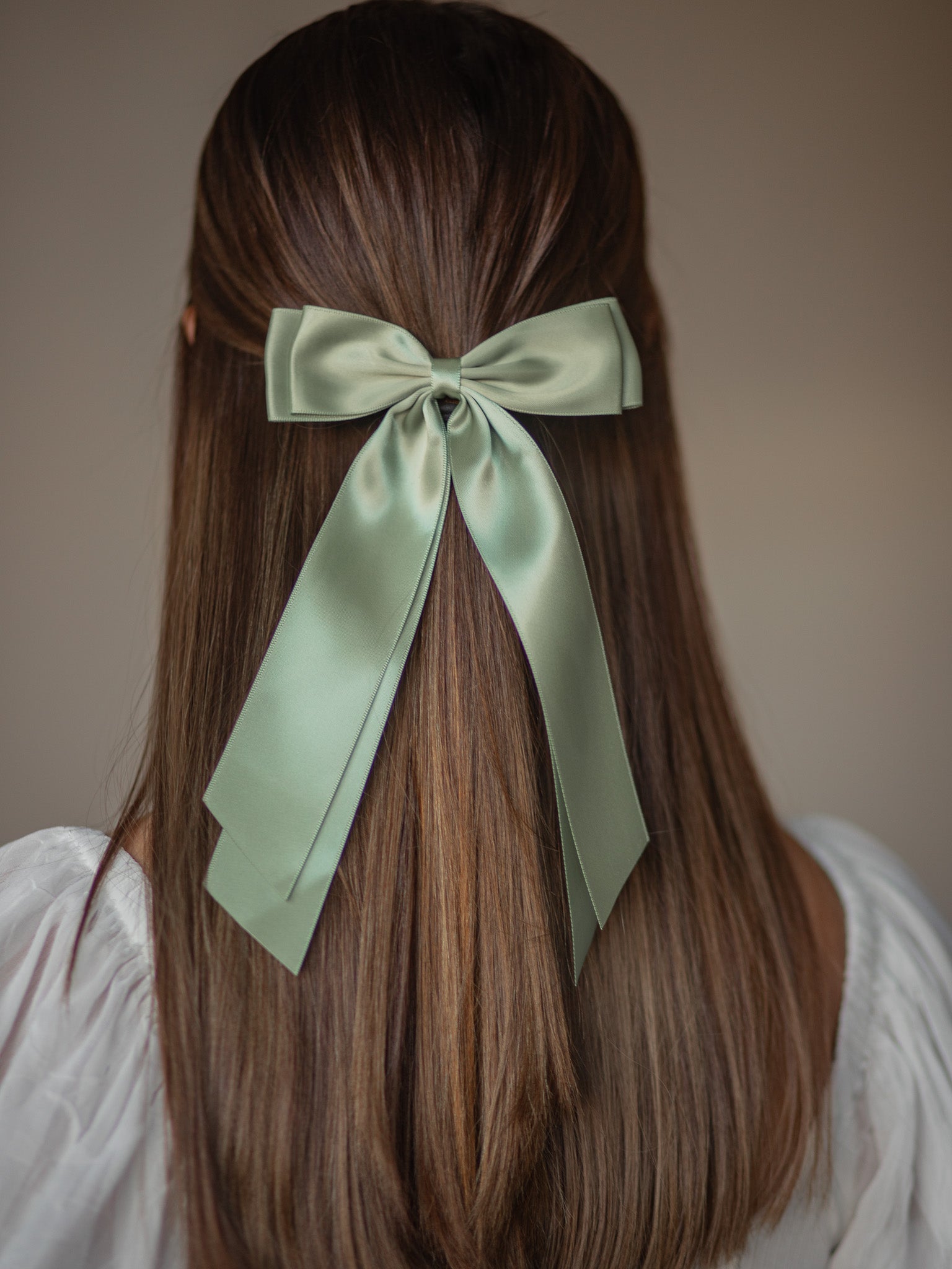 Kalyn Silky Bow